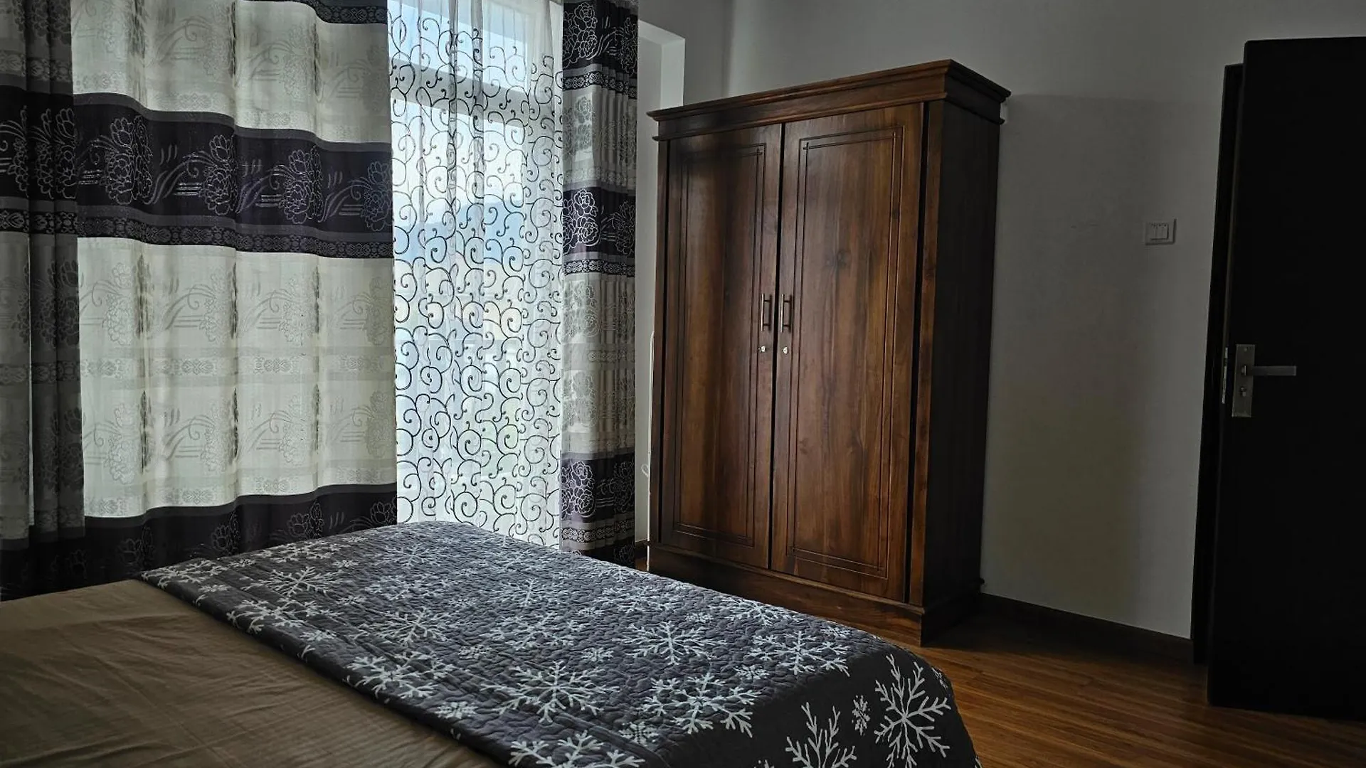 Cozy Lake View 2 Bedroom Apartment With Kitchen Nuwara Eliya Šrí Lanka
